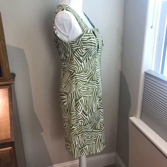 Patterned Dress - Picture 2 of 6